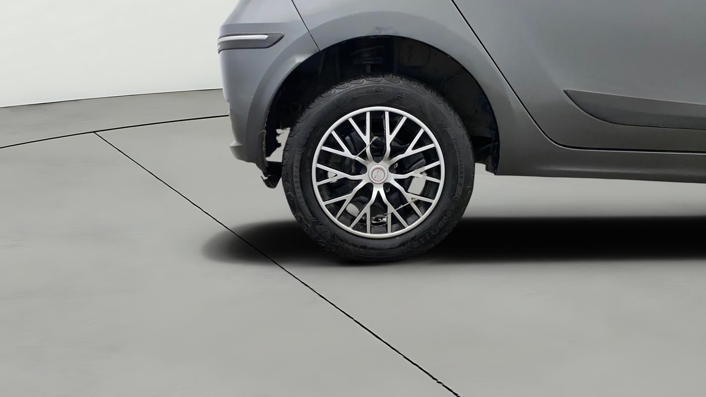 2023 Tata Tiago XT CNG, CNG, Manual, 16,043 km, Right Rear Wheel