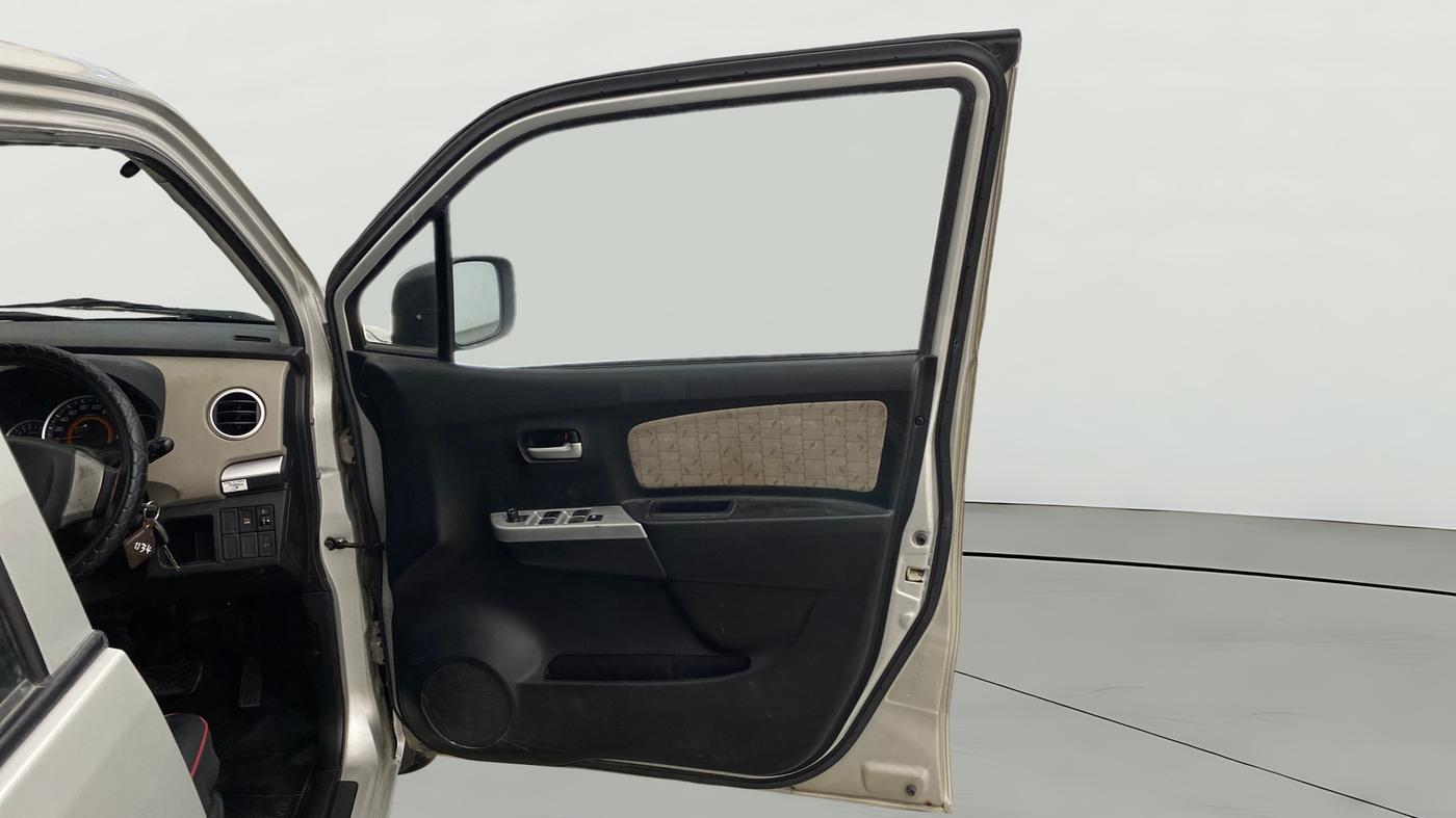 2016 Maruti Wagon R 1.0 VXI AMT, Petrol, Automatic, 46,783 km, RHS Front Door