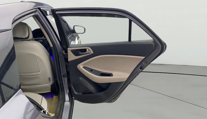 2018 Hyundai Elite i20 MAGNA EXECUTIVE 1.2, Petrol, Manual, 1,23,137 km, RHS Rear Door