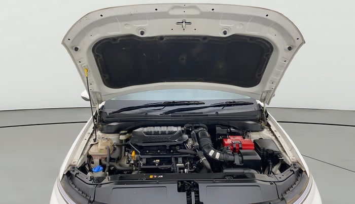 2023 Hyundai Verna SX (O) 1.5 TURBO PETROL MT, Petrol, Manual, 13,457 km, Open Bonet