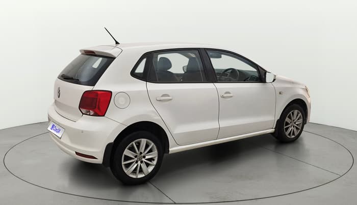 2015 Volkswagen Polo HIGHLINE1.2L, Petrol, Manual, 31,566 km, Right Back Diagonal