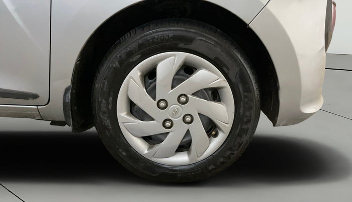 2019 Hyundai NEW SANTRO SPORTZ CNG, CNG, Manual, 86,196 km, Right Front Wheel