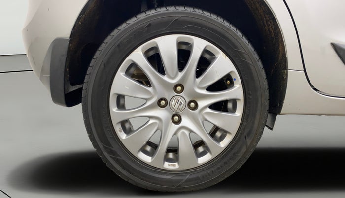 2017 Maruti Baleno ZETA CVT PETROL 1.2, Petrol, Automatic, 1,14,619 km, Right Rear Wheel