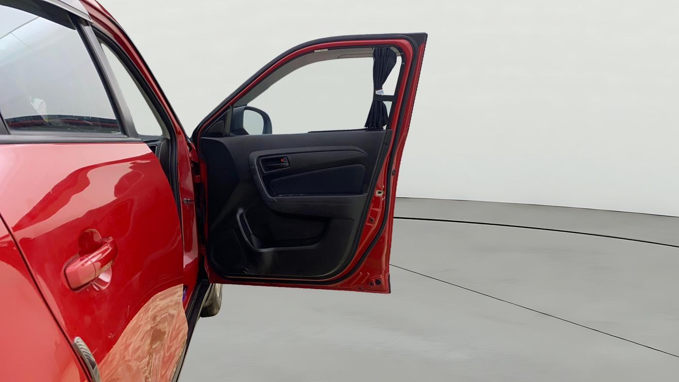 2022 Maruti Vitara Brezza VXI AT SHVS, Petrol, Automatic, 17,022 km, RHS Front Door