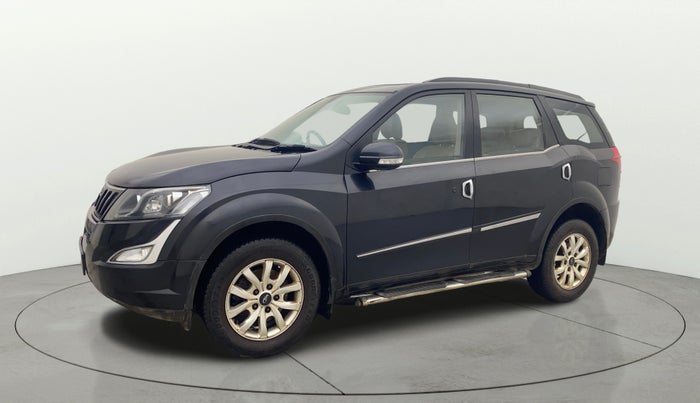 2016 Mahindra XUV500 W10 AT, Diesel, Automatic, 82,399 km, Left Front Diagonal
