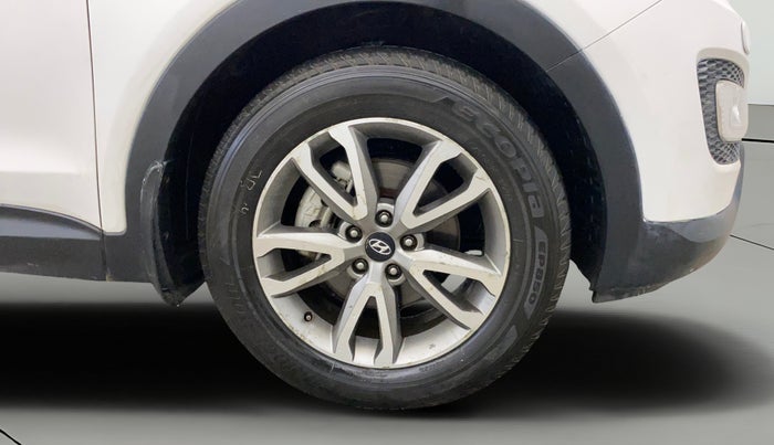 2014 Hyundai Santa Fe 4 WD AT, Diesel, Automatic, 72,593 km, Right Front Wheel