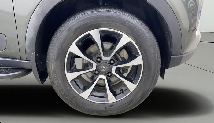 2020 Tata NEXON XZA PLUS SUNROOF PETROL, Petrol, Automatic, 84,261 km, Right Front Wheel