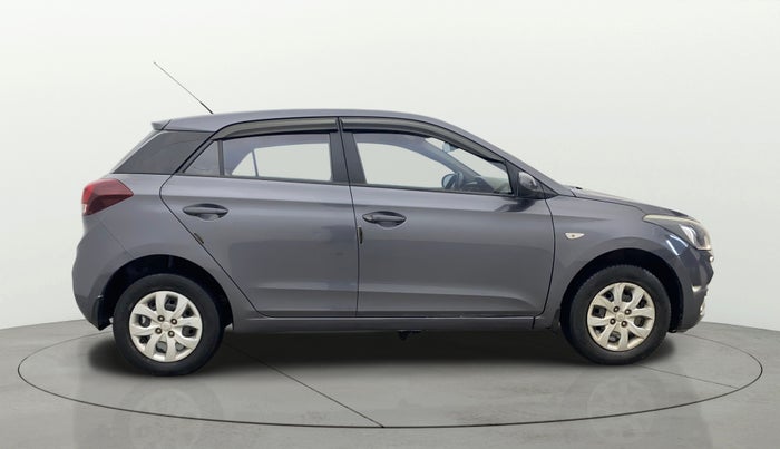 2018 Hyundai Elite i20 MAGNA EXECUTIVE 1.2, Petrol, Manual, 1,23,137 km, Right Side View
