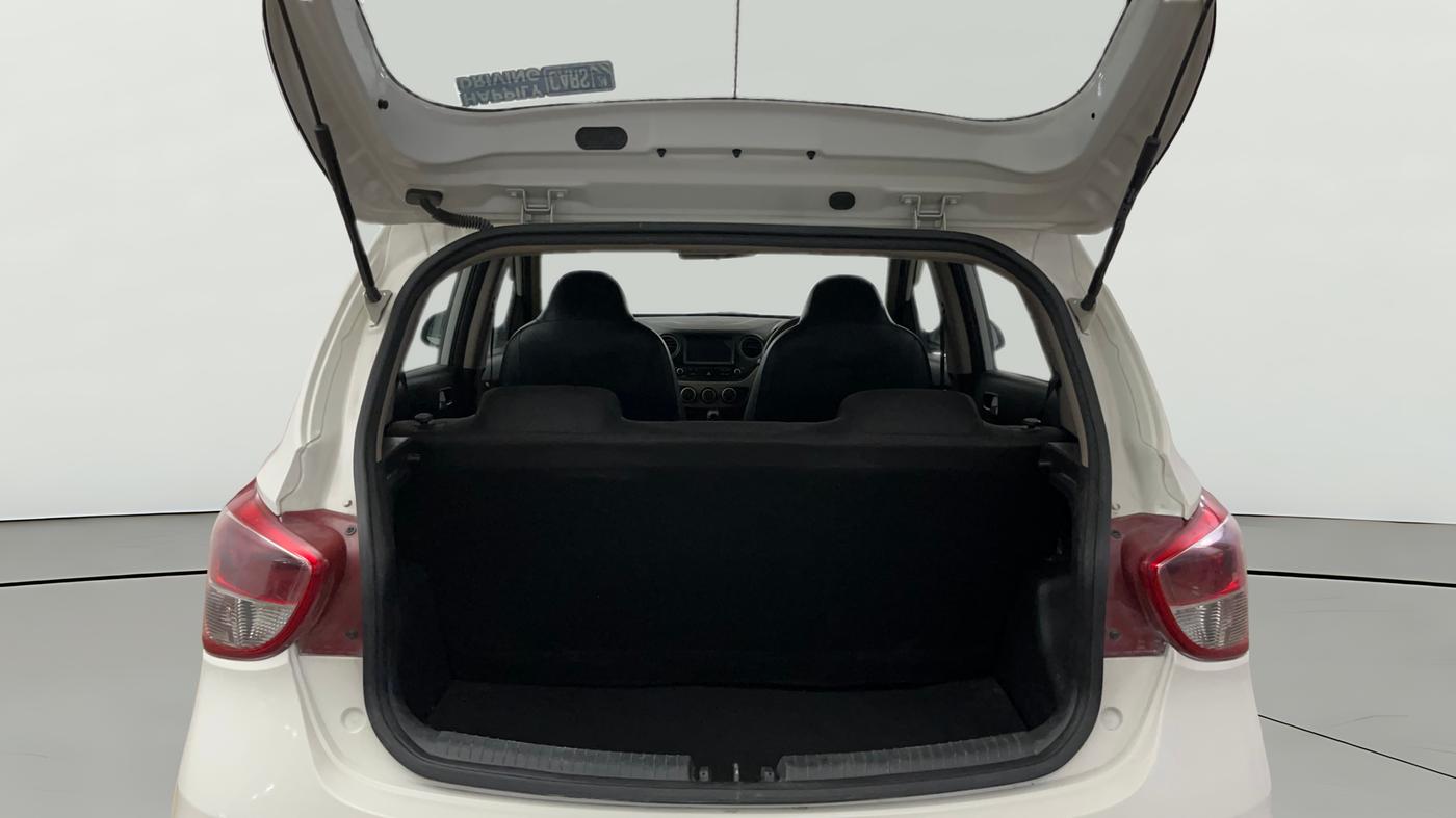 2017 Hyundai Grand i10 SPORTZ (O) AT 1.2 KAPPA VTVT, Petrol, Automatic, 24,817 km, Boot Open Zoomed View