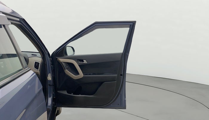 2016 Hyundai Creta S 1.6 PETROL, Petrol, Manual, 1,04,276 km, RHS Front Door