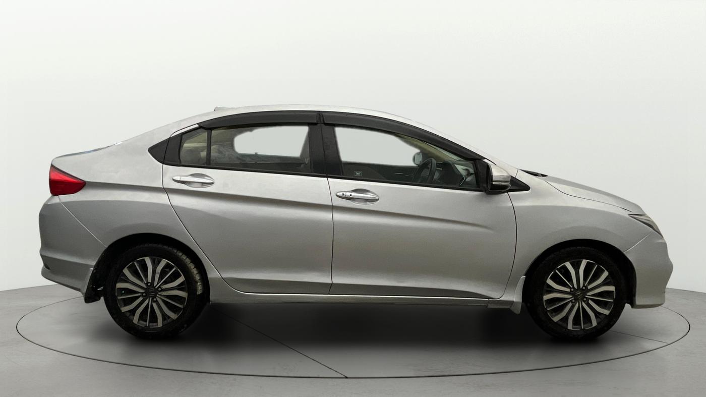 2017 Honda City 1.5L I-VTEC VX, Petrol, Manual, 1,16,936 km, Right Side View