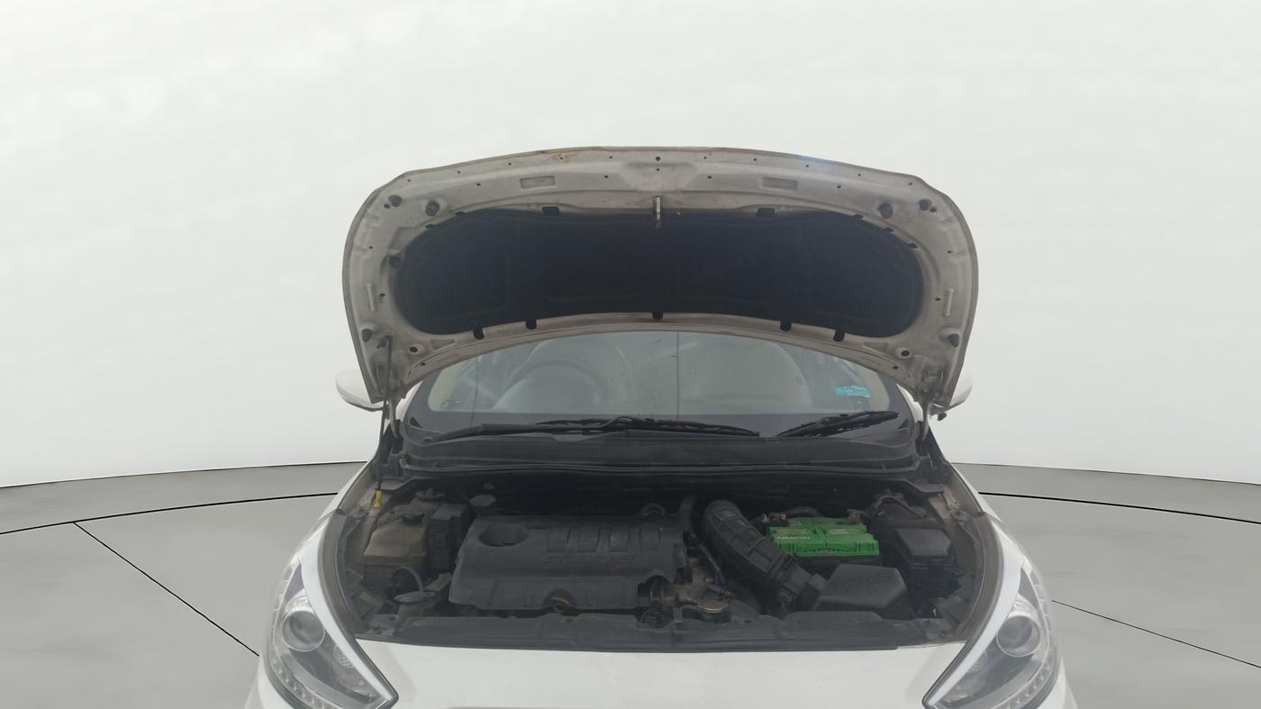 2014 Hyundai Verna FLUIDIC 1.6 VTVT SX, Petrol, Manual, 49,410 km, Open Bonet