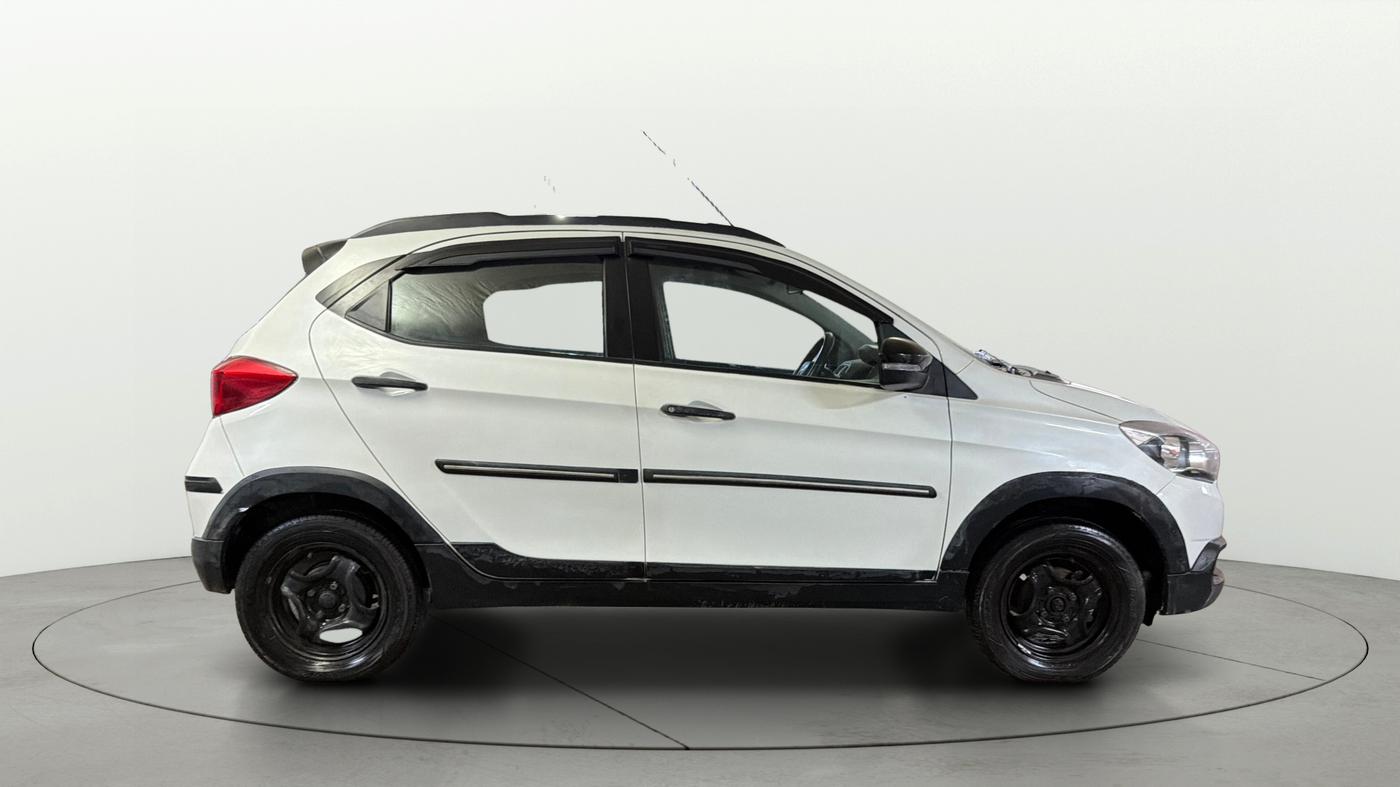2018 Tata TIAGO NRG PETROL, Petrol, Manual, 68,575 km, Right Side View