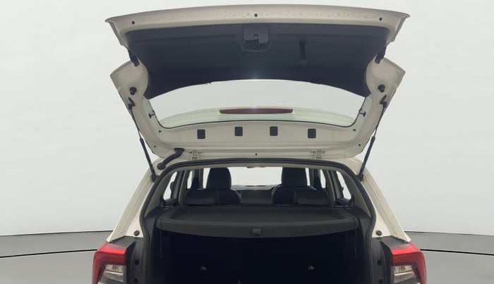 2021 Skoda KUSHAQ STYLE 1.0L TSI MT, Petrol, Manual, 57,767 km, Boot Door Open