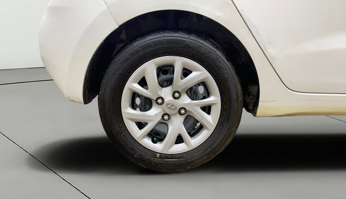 2017 Hyundai Grand i10 MAGNA AT 1.2 KAPPA VTVT, Petrol, Automatic, 27,341 km, Right Rear Wheel