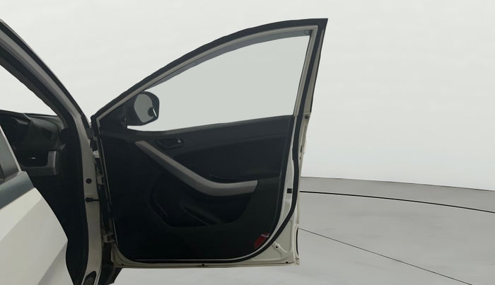 2021 Tata NEXON XM SUNROOF PETROL, Petrol, Manual, 33,975 km, RHS Front Door