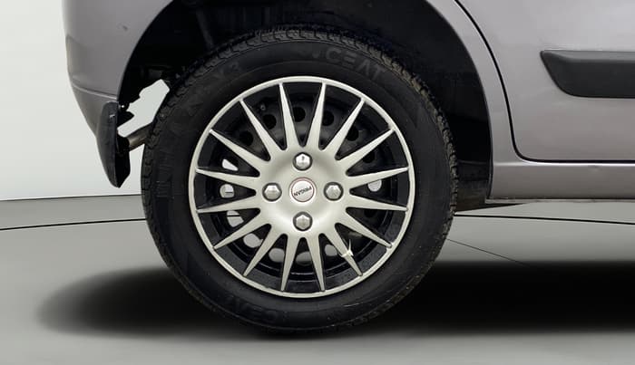 2016 Maruti Wagon R 1.0 VXI, Petrol, Manual, 15,256 km, Right Rear Wheel