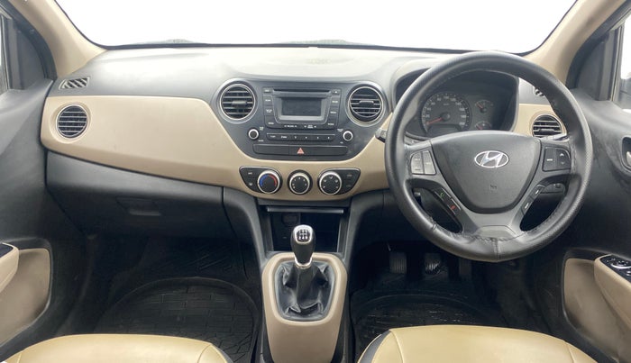 2015 Hyundai Xcent S (O) 1.2, Petrol, Manual, 1,25,322 km, Dashboard