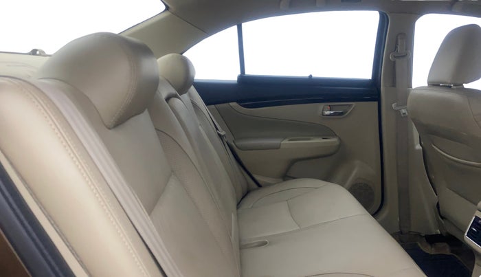 2018 Maruti Ciaz ALPHA  AT 1.4  PETROL, Petrol, Automatic, 1,10,082 km, Right Side Rear Door Cabin