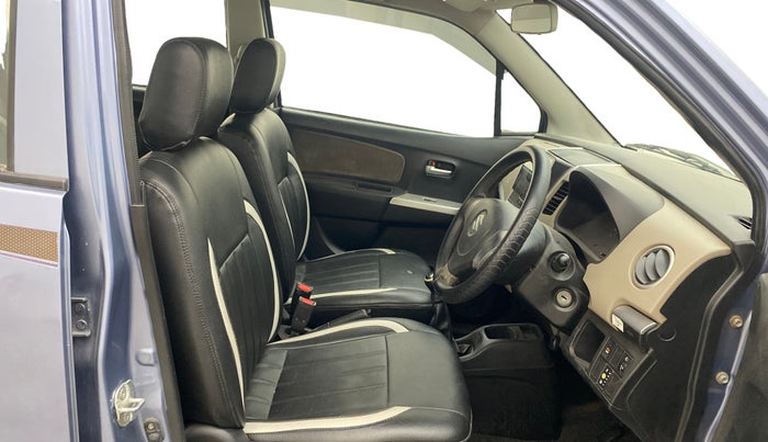 2013 Maruti Wagon R 1.0 LXI CNG, CNG, Manual, 85,769 km, Right Side Front Door Cabin