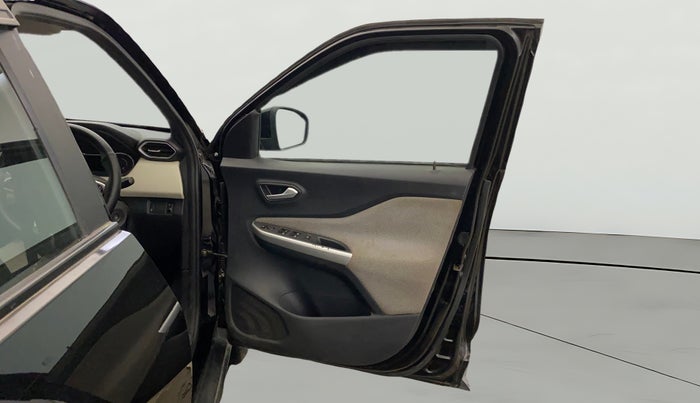 2023 Nissan MAGNITE XL, Petrol, Manual, 28,990 km, RHS Front Door