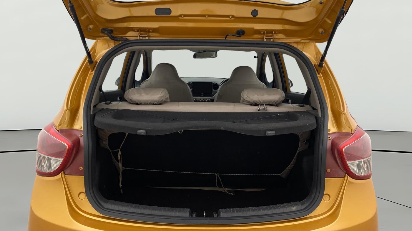 2016 Hyundai Grand i10 ASTA AT 1.2 KAPPA VTVT, Petrol, Automatic, 1,00,343 km, Boot Open Zoomed View