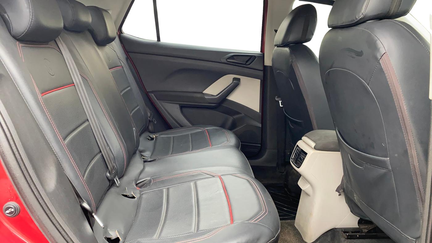 2022 Volkswagen TAIGUN COMFORTLINE 1.0 TSI MT, Petrol, Manual, 41,944 km, Right Side Rear Door Cabin