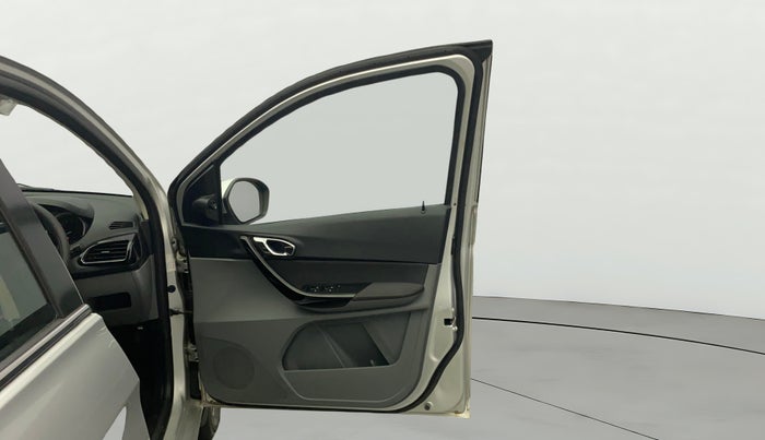 2017 Tata TIGOR XZ PETROL, Petrol, Manual, 69,697 km, RHS Front Door