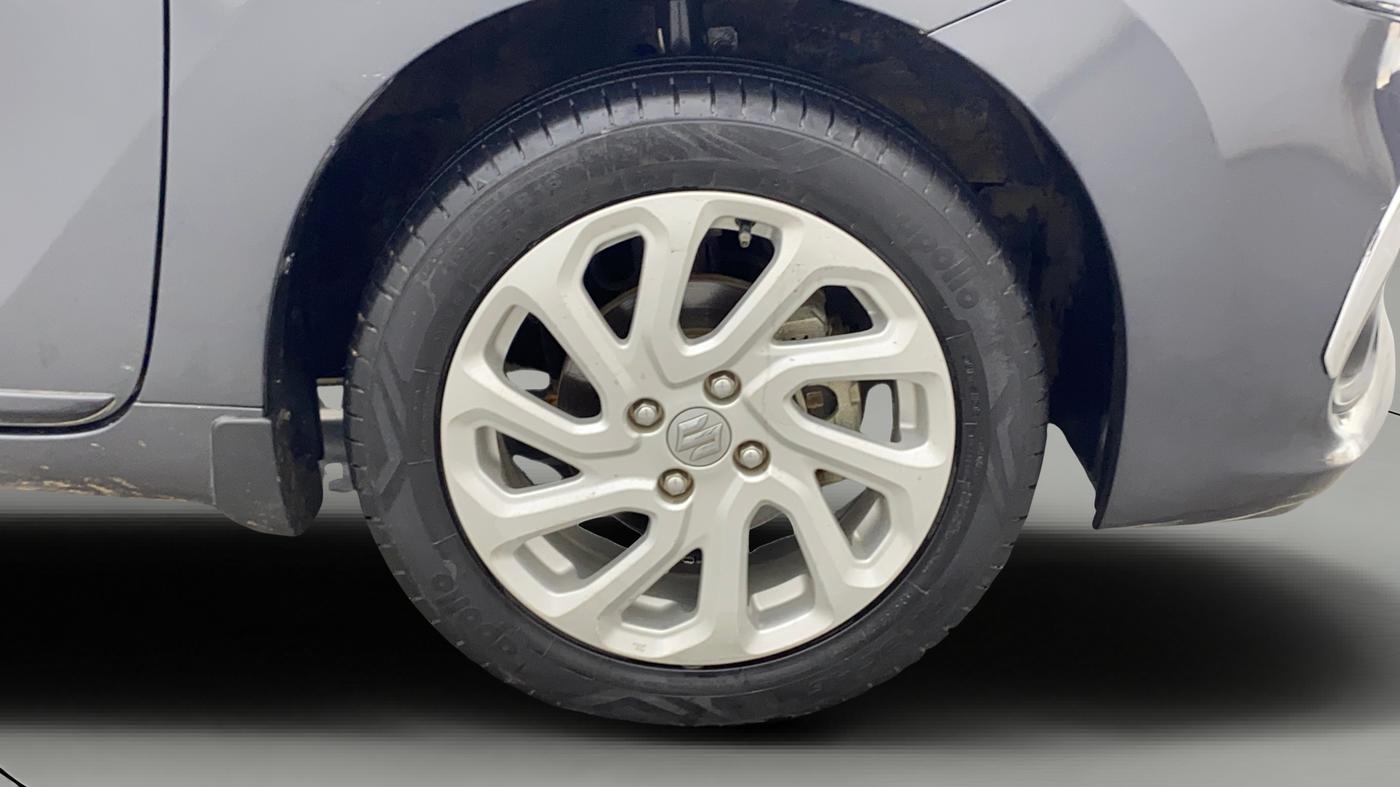 2023 Maruti Baleno ZETA PETROL 1.2, Petrol, Manual, 19,032 km, Right Front Wheel