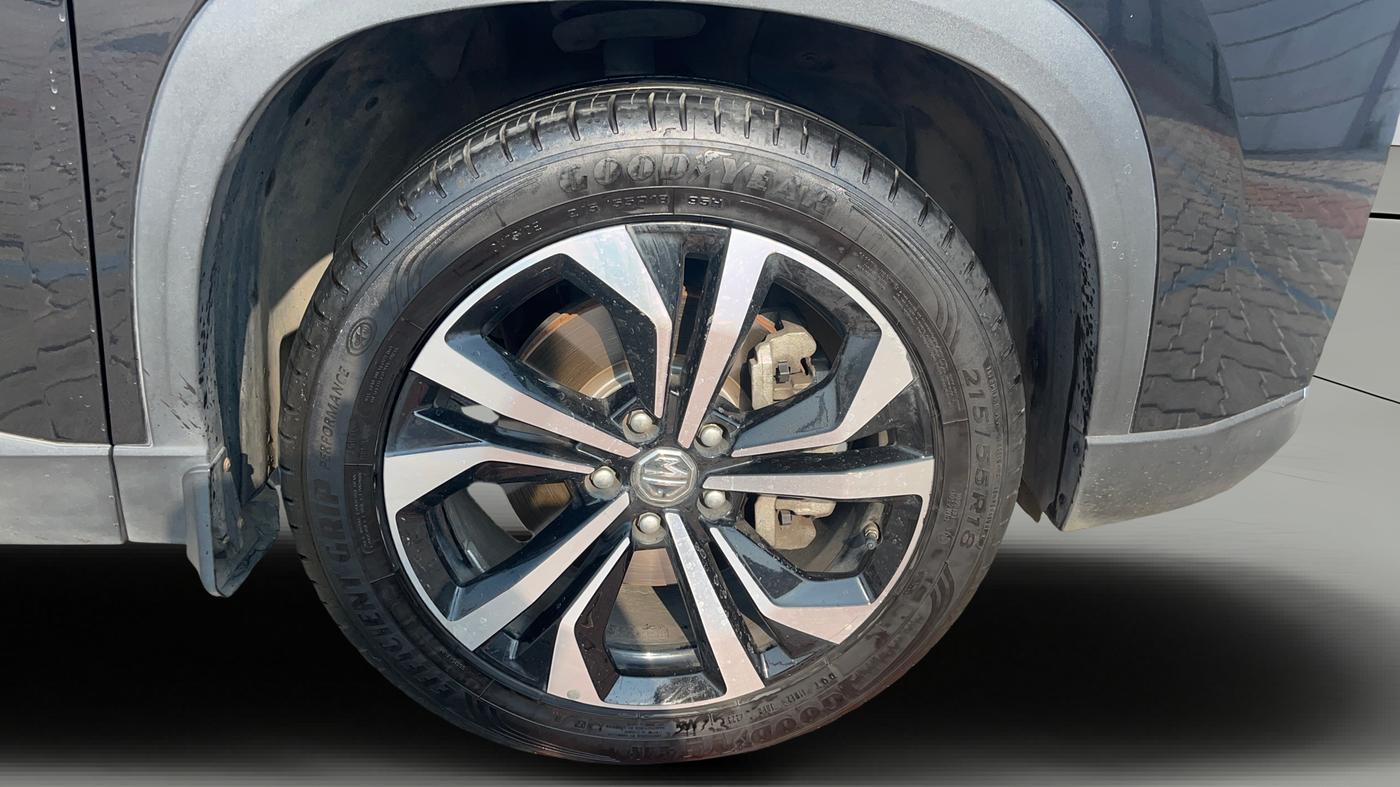 2023 MG HECTOR SAVVY PRO 1.5 TURBO CVT PETROL, Petrol, Automatic, 36,957 km, Right Front Wheel