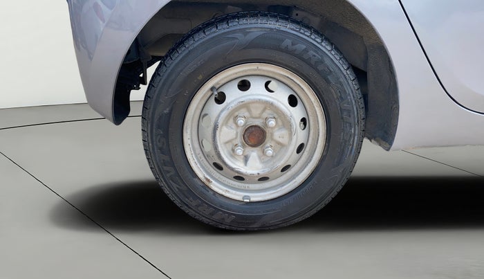 2014 Hyundai Eon ERA +, Petrol, Manual, 53,486 km, Right Rear Wheel