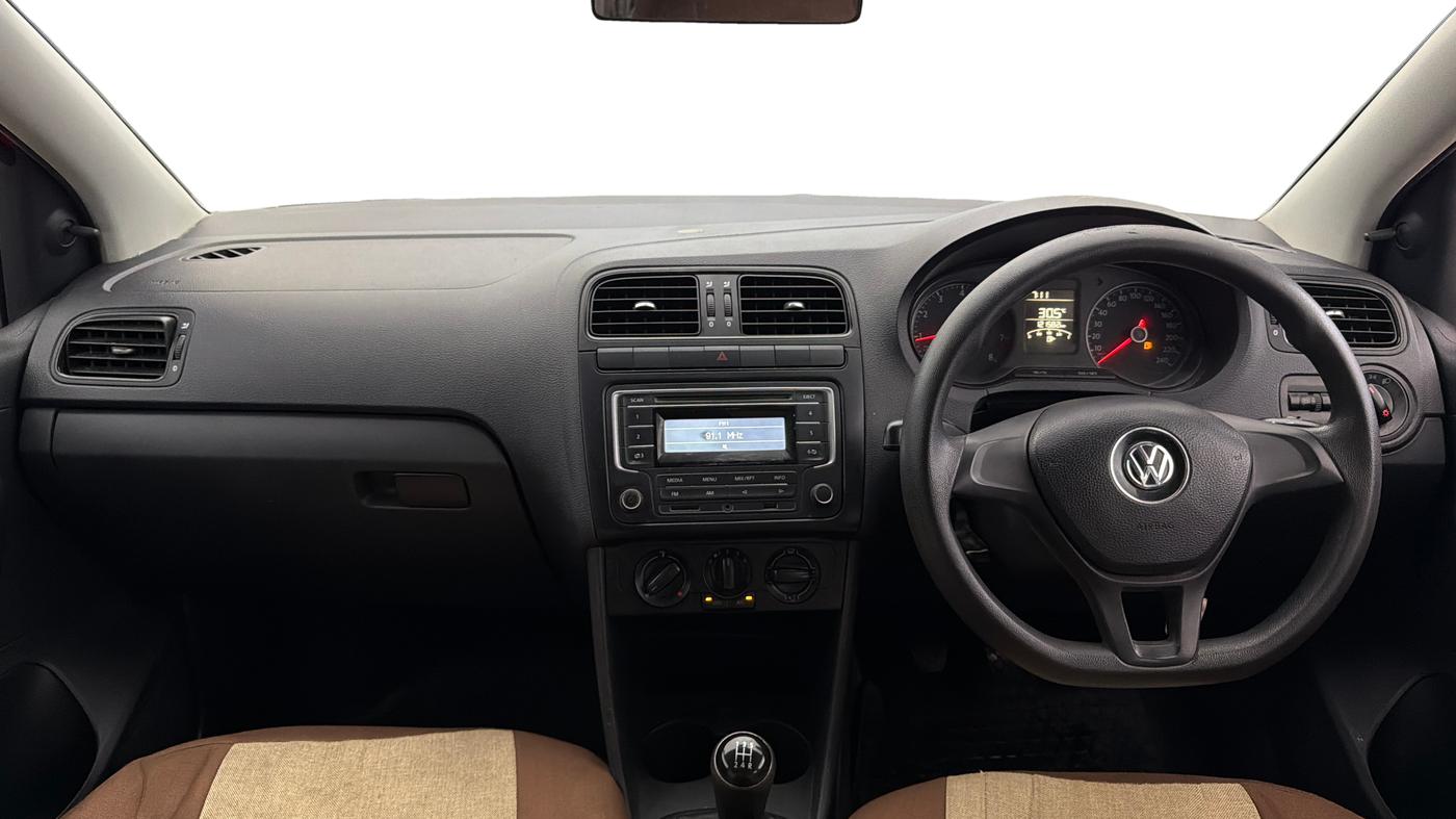 2021 Volkswagen Polo TRENDLINE 1.0L, Petrol, Manual, 1,21,569 km, Dashboard