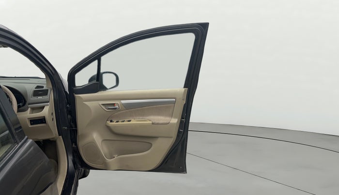 2014 Maruti Ertiga VXI, Petrol, Manual, 58,924 km, RHS Front Door