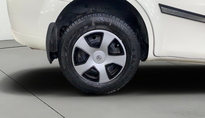 2017 Mahindra XUV500 W4, Diesel, Manual, 74,520 km, Right Rear Wheel