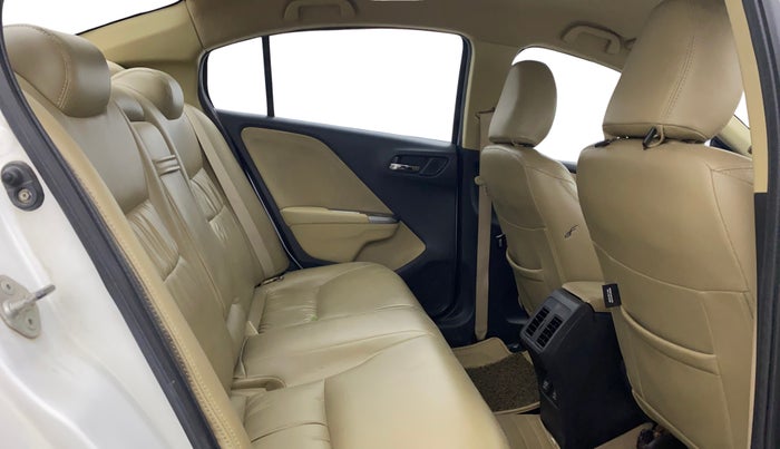 2017 Honda City 1.5L I-VTEC V MT, Petrol, Manual, 85,843 km, Right Side Rear Door Cabin