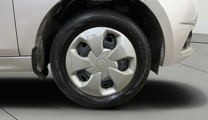 2017 Tata Tiago XT PETROL, CNG, Manual, 73,551 km, Right Front Wheel