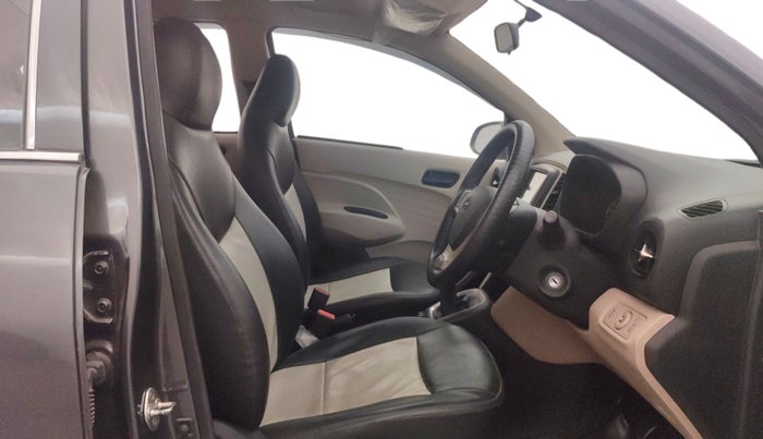 2022 Hyundai NEW SANTRO SPORTZ EXECUTIVE MT CNG, CNG, Manual, 28,381 km, Right Side Front Door Cabin