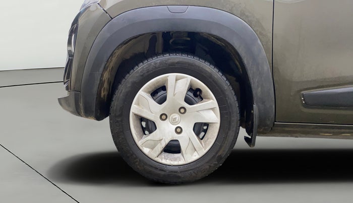 2024 Renault Kwid RXT 1.0 AMT, Petrol, Automatic, 15,103 km, Left Front Wheel