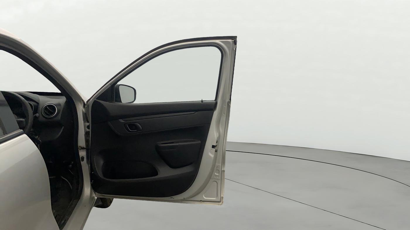2019 Renault Kwid RXL, Petrol, Manual, 50,118 km, RHS Front Door