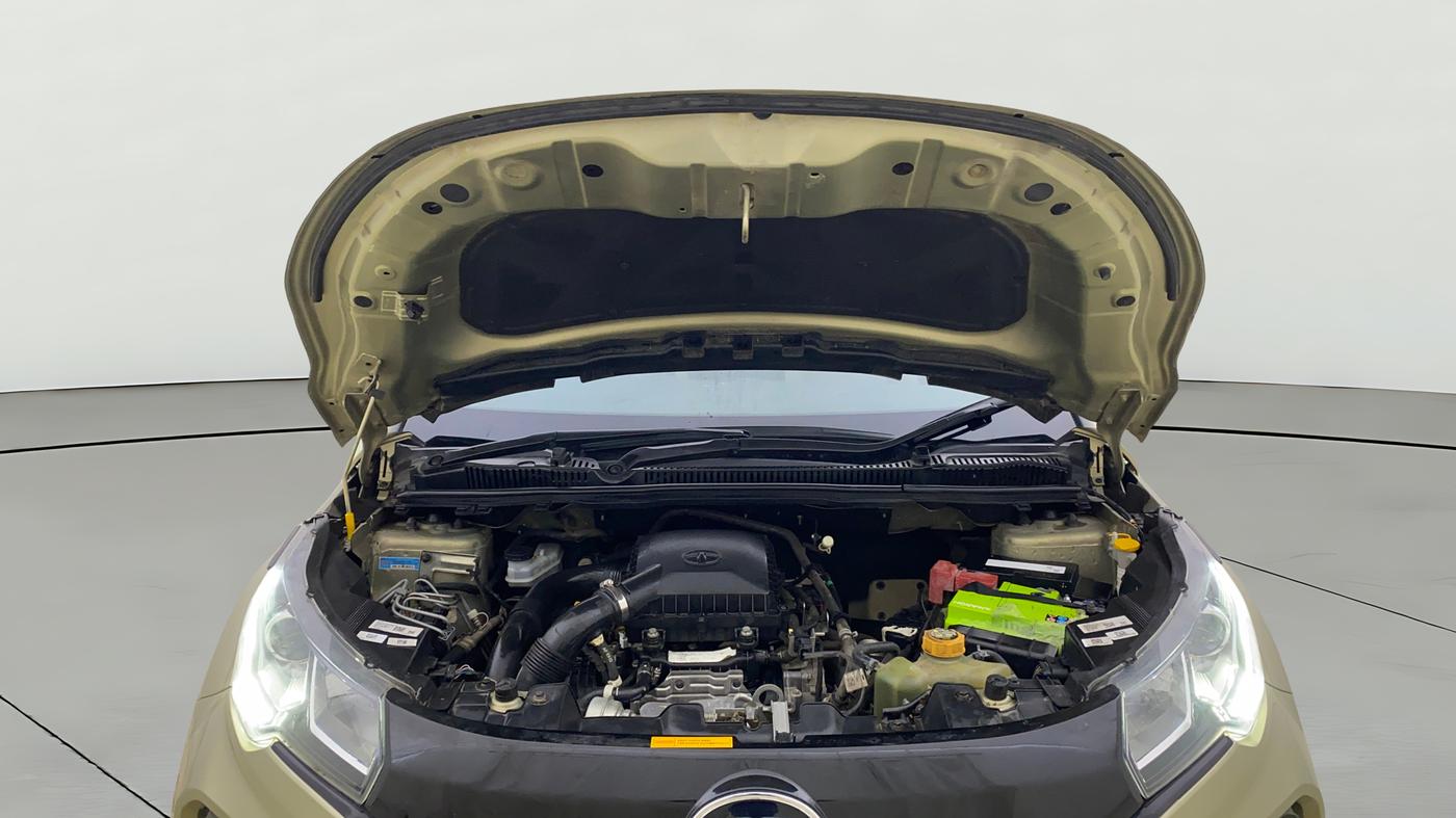 2022 Tata NEXON XZ PLUS (PREMIUM) KAZIRANGA PETROL, Petrol, Manual, 81,792 km, Open Bonet
