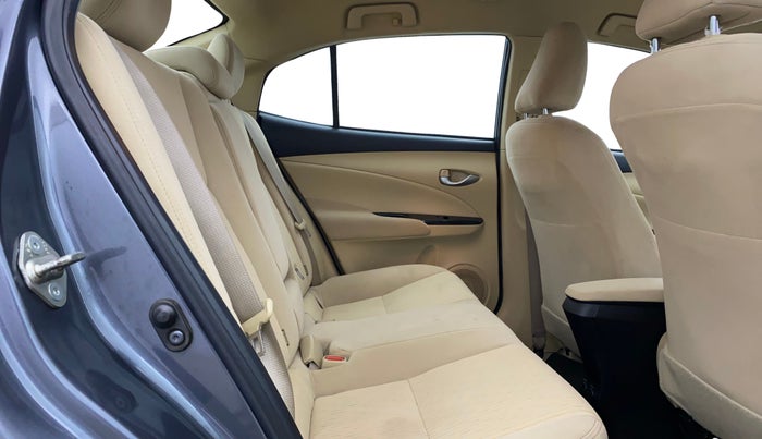 2018 Toyota YARIS G CVT, Petrol, Automatic, 79,292 km, Right Side Rear Door Cabin