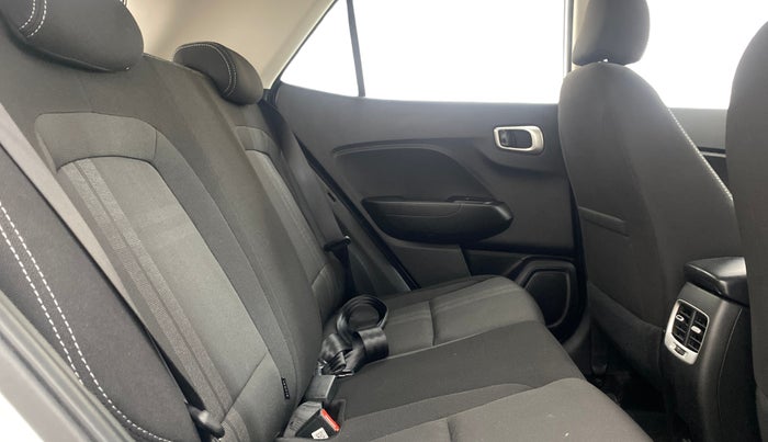 2020 Hyundai VENUE SX 1.0 TURBO, Petrol, Manual, 19,526 km, Right Side Rear Door Cabin