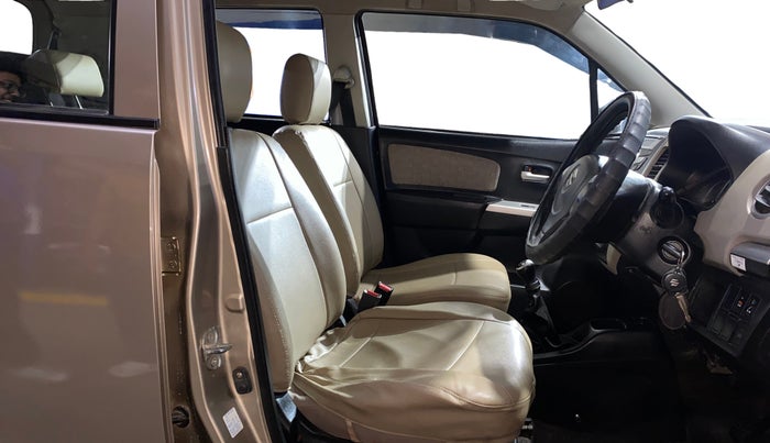 2014 Maruti Wagon R 1.0 VXI, Petrol, Manual, 45,506 km, Right Side Front Door Cabin