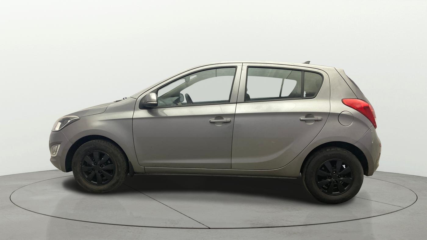 2014 Hyundai Elite i20 SPORTZ 1.4 CRDI, Diesel, Manual, 1,37,256 km, Left Side