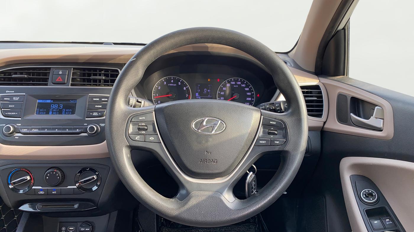 2019 Hyundai Elite i20 MAGNA PLUS 1.2, Petrol, Manual, 38,172 km, Steering Wheel Close Up