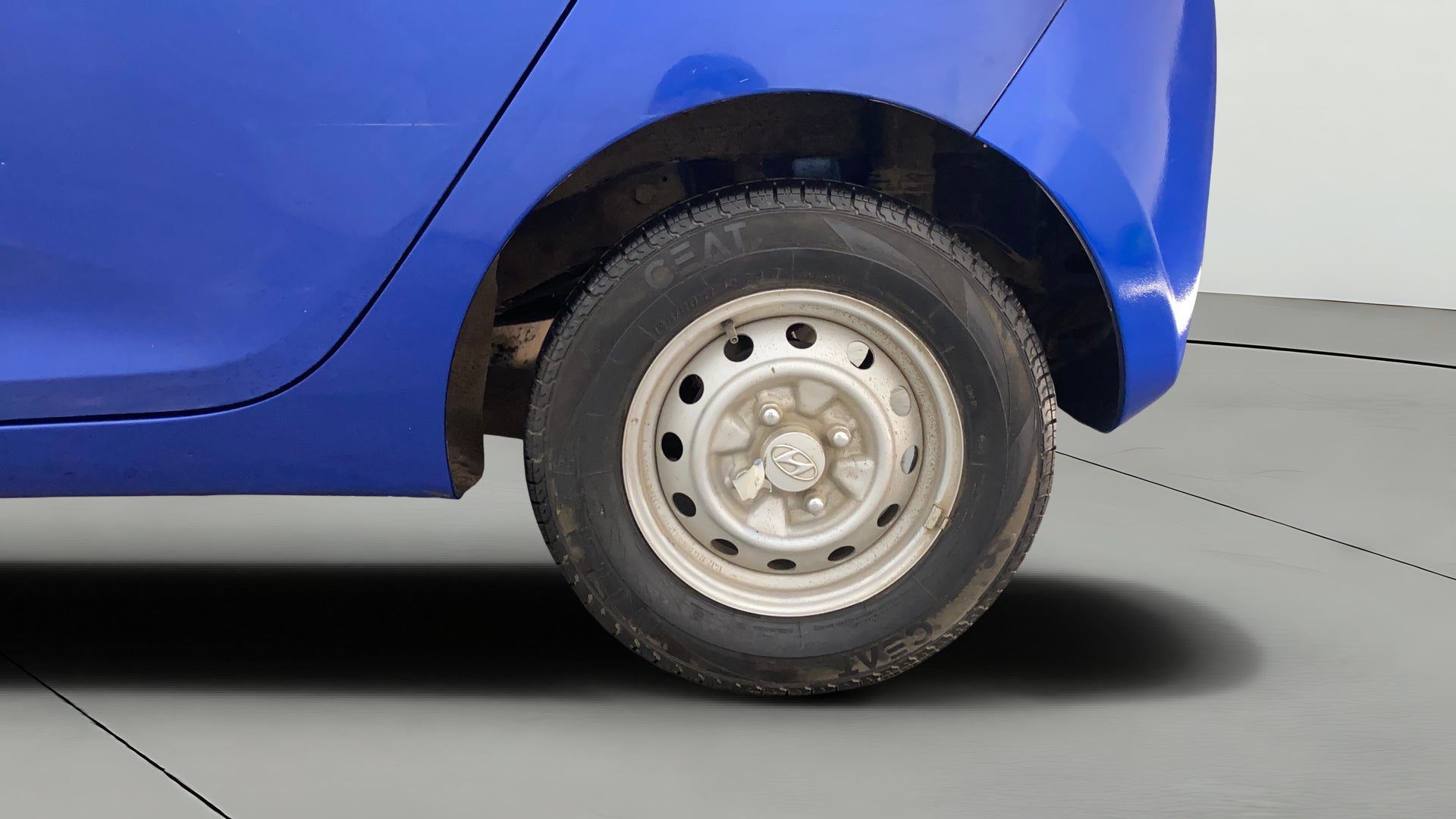 camera-Left-Rear-Wheel