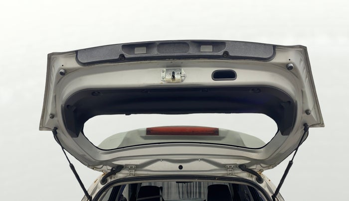 2014 Maruti Swift VXI, Petrol, Manual, 91,395 km, Boot Door Open