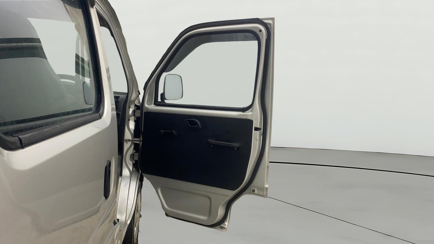 2023 Maruti Eeco 5 STR AC, Petrol, Manual, 29,009 km, RHS Front Door