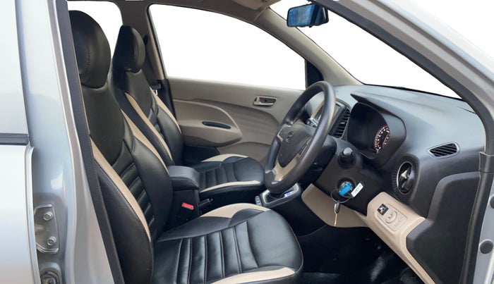 2019 Hyundai NEW SANTRO SPORTZ AMT, CNG, Automatic, 52,356 km, Right Side Front Door Cabin