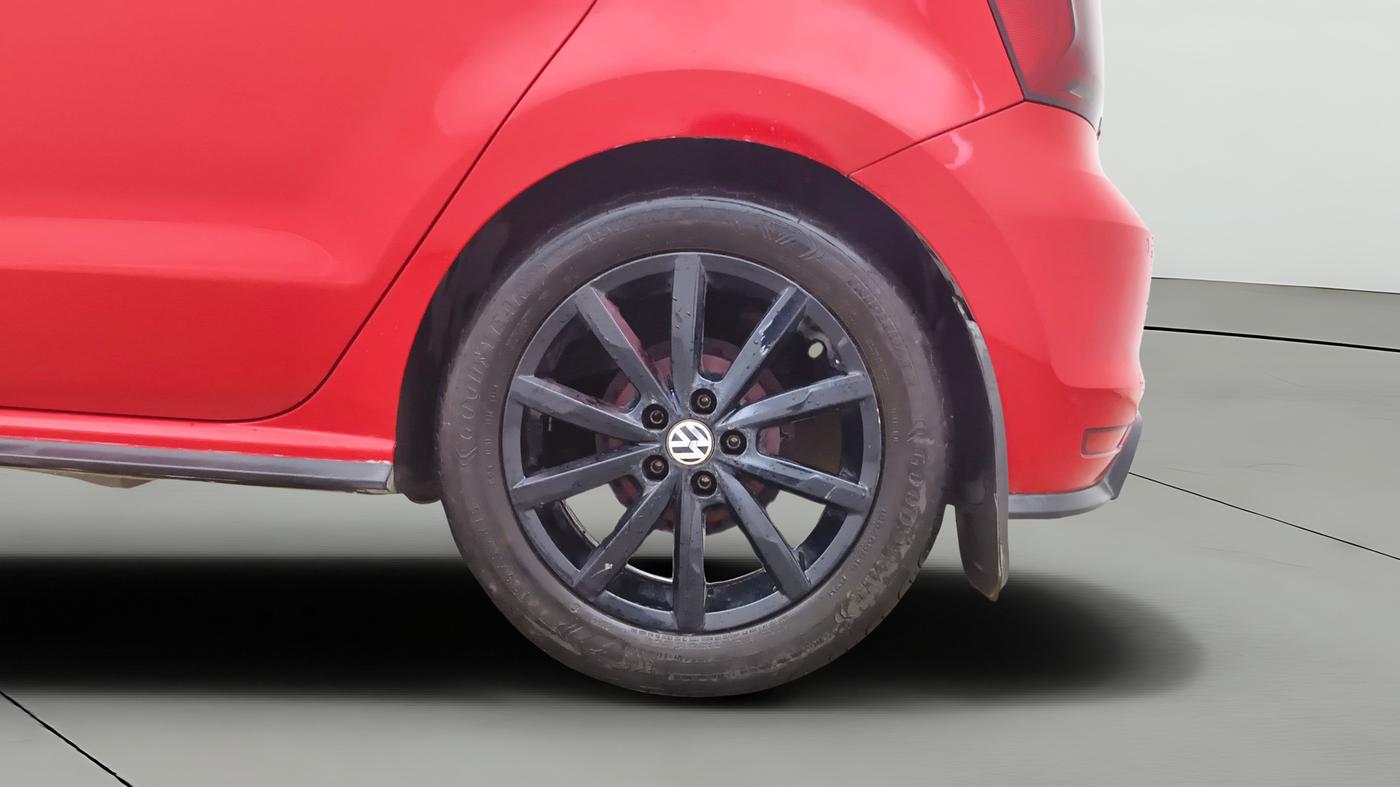 2020 Volkswagen Polo HIGHLINE PLUS 1.0L TSI, Petrol, Manual, 33,902 km, Left Rear Wheel